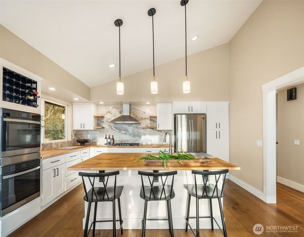 9219 60th Avenue W, Mukilteo, WA 98275