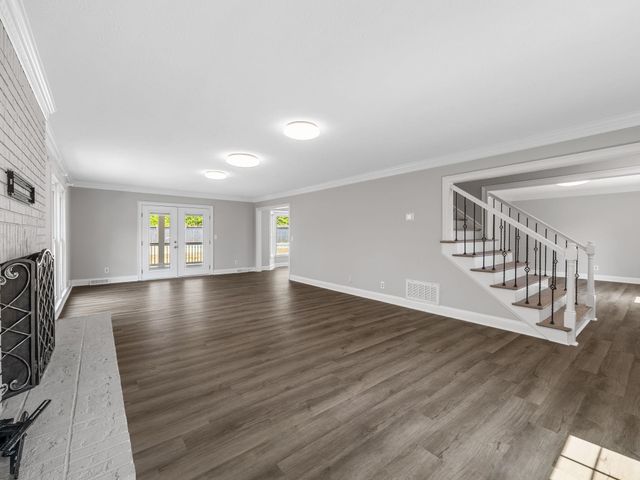 5 Staten Lane, Taylors, SC 29687