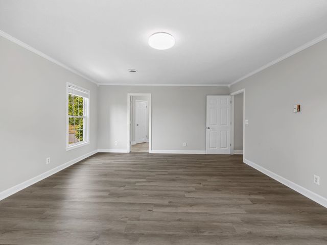 5 Staten Lane, Taylors, SC 29687