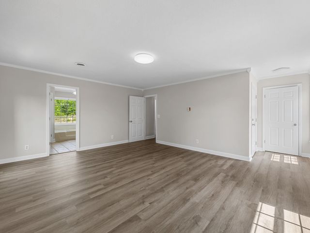5 Staten Lane, Taylors, SC 29687