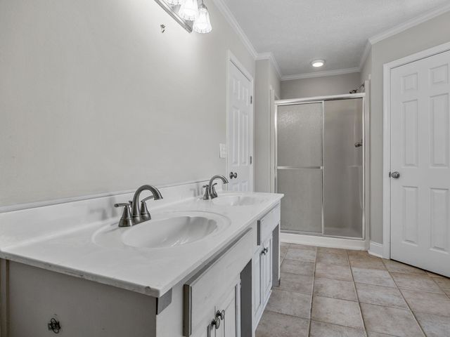 5 Staten Lane, Taylors, SC 29687