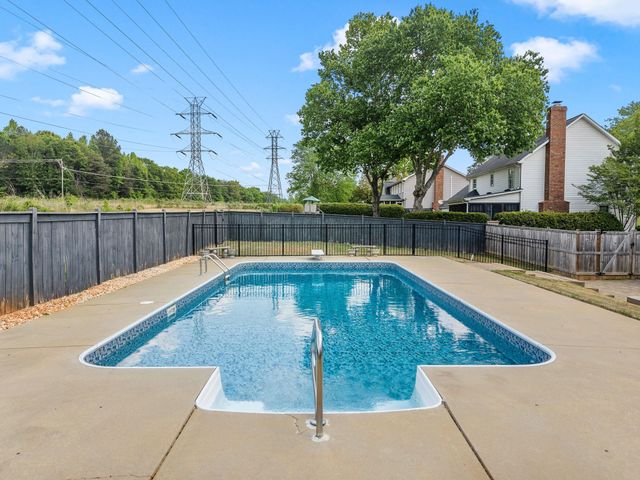5 Staten Lane, Taylors, SC 29687