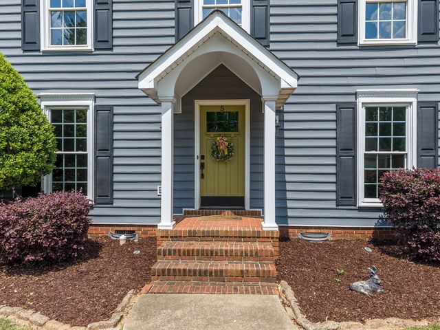5 Staten Lane, Taylors, SC 29687