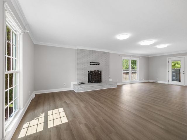 5 Staten Lane, Taylors, SC 29687