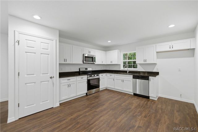 21 River Trail Drive, Inglis, FL 34449