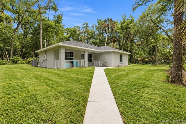 21 River Trail Drive, Inglis, FL 34449