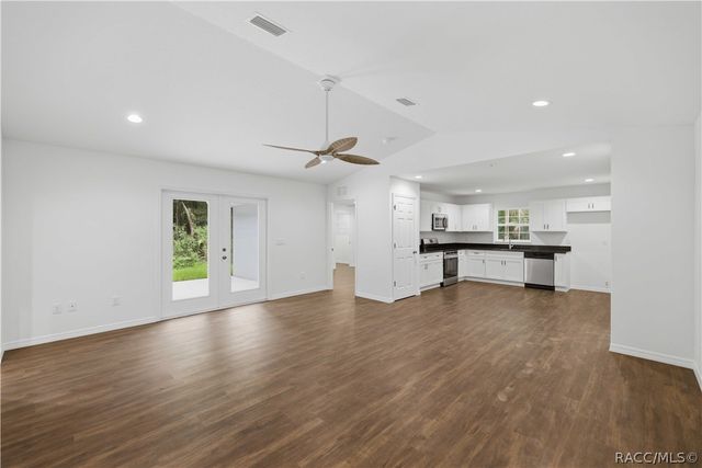 21 River Trail Drive, Inglis, FL 34449