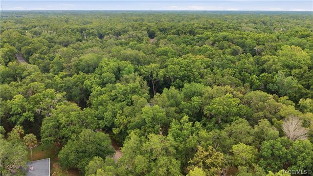 21 River Trail Drive, Inglis, FL 34449