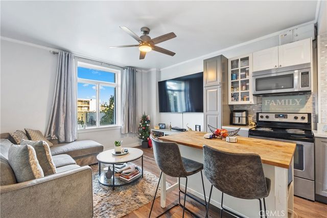 140 Linden Avenue 324, Long Beach, CA 90802