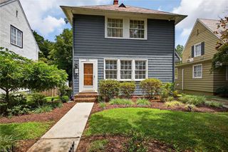 204 River RD, Newport News, VA 23601