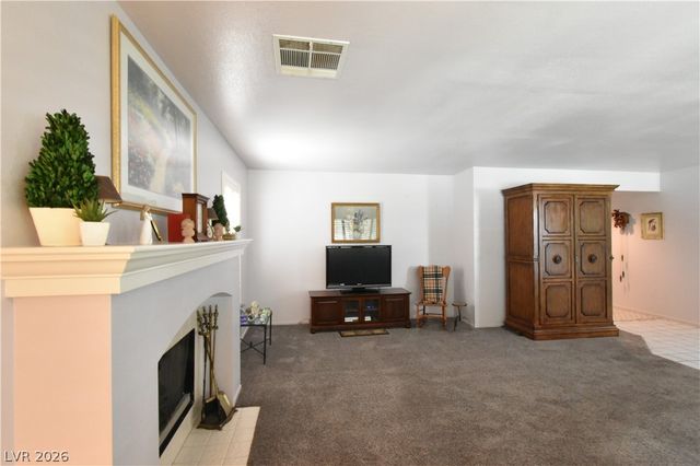 5736 Willowcreek Road, North Las Vegas, NV 89031