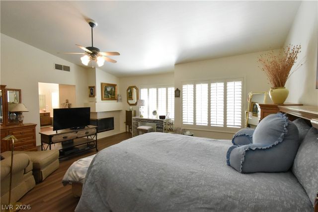 5736 Willowcreek Road, North Las Vegas, NV 89031
