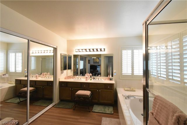 5736 Willowcreek Road, North Las Vegas, NV 89031