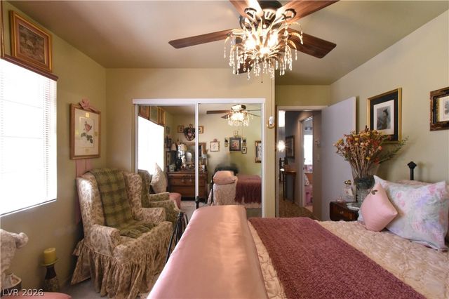 5736 Willowcreek Road, North Las Vegas, NV 89031