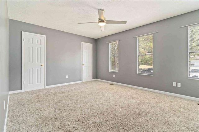 6925 CAINWOOD Drive, Atlanta, GA 30349