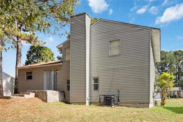 6925 CAINWOOD Drive, Atlanta, GA 30349