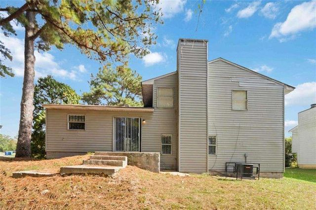 6925 CAINWOOD Drive, Atlanta, GA 30349