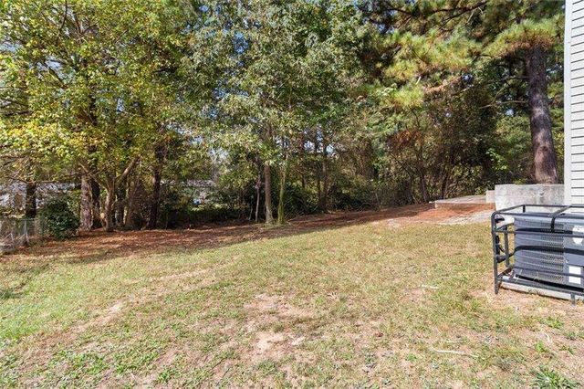 6925 CAINWOOD Drive, Atlanta, GA 30349