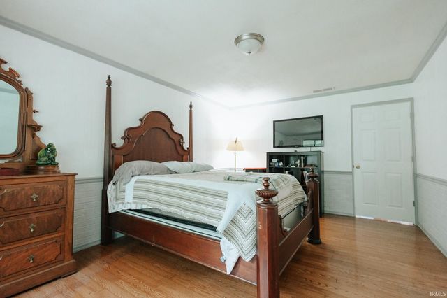 8425 Gun Club Road, Mount Vernon, IN 47620
