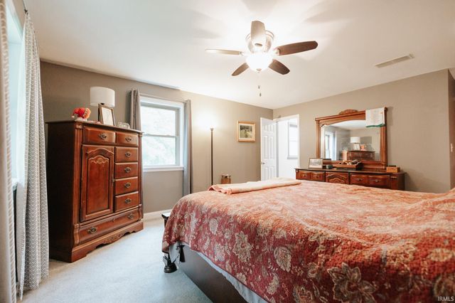 8425 Gun Club Road, Mount Vernon, IN 47620