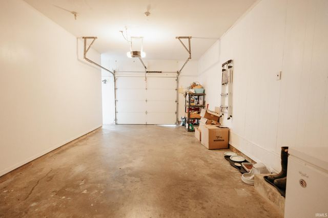 8425 Gun Club Road, Mount Vernon, IN 47620