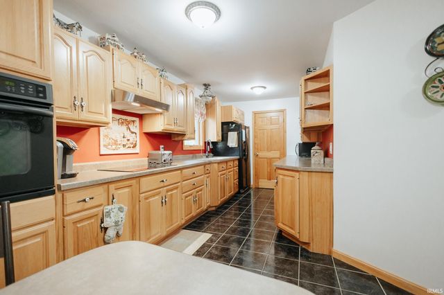 8425 Gun Club Road, Mount Vernon, IN 47620