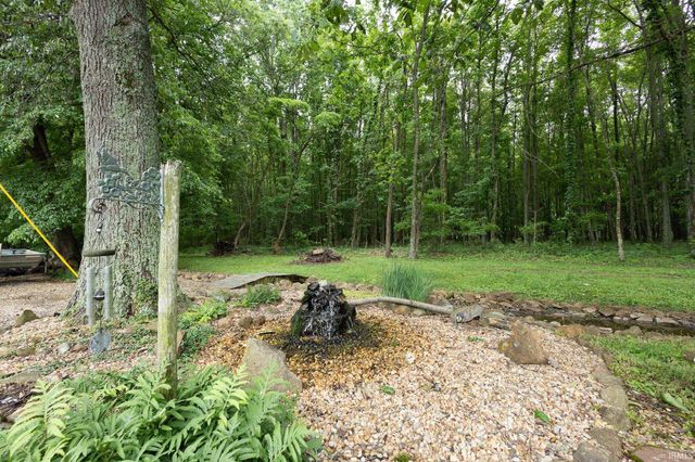 8425 Gun Club Road, Mount Vernon, IN 47620