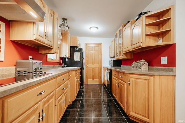 8425 Gun Club Road, Mount Vernon, IN 47620