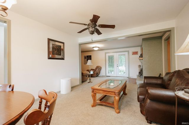 8425 Gun Club Road, Mount Vernon, IN 47620