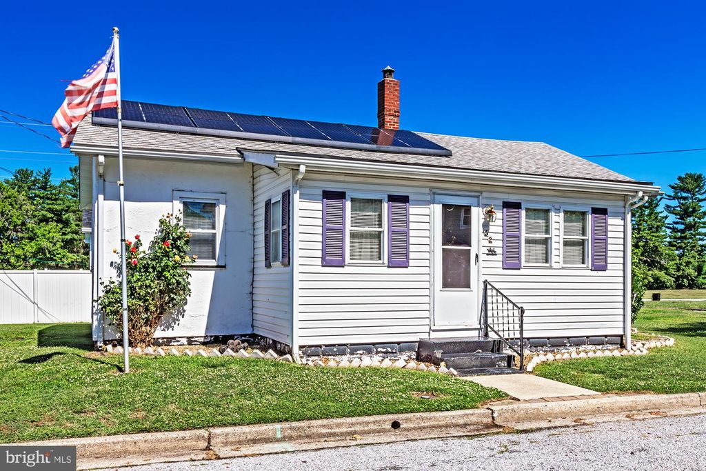 52 VAN BUREN ST, Deepwater, NJ 08023
