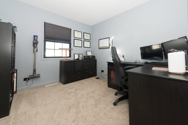 6717 Patton Drive, Woodridge, IL 60517