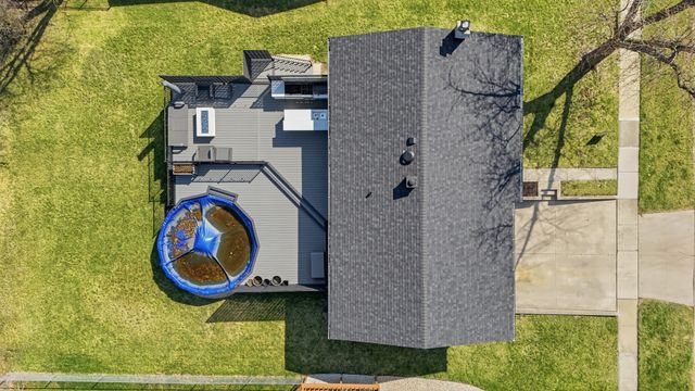 6717 Patton Drive, Woodridge, IL 60517