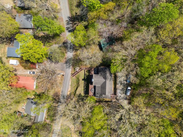 26 Co Rd 262, Iuka, MS 38852