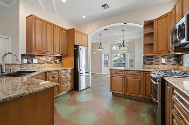 27325 Ventura Drive, Cathedral City, CA 92234