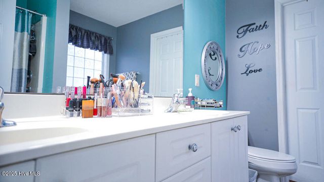 637 Hillside Drive, Wilmington, NC 28412