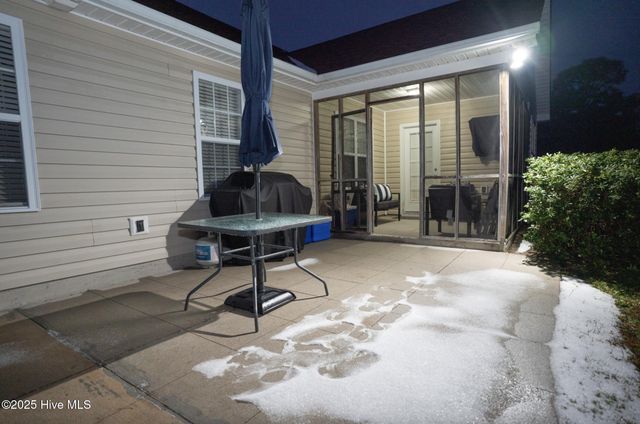 637 Hillside Drive, Wilmington, NC 28412