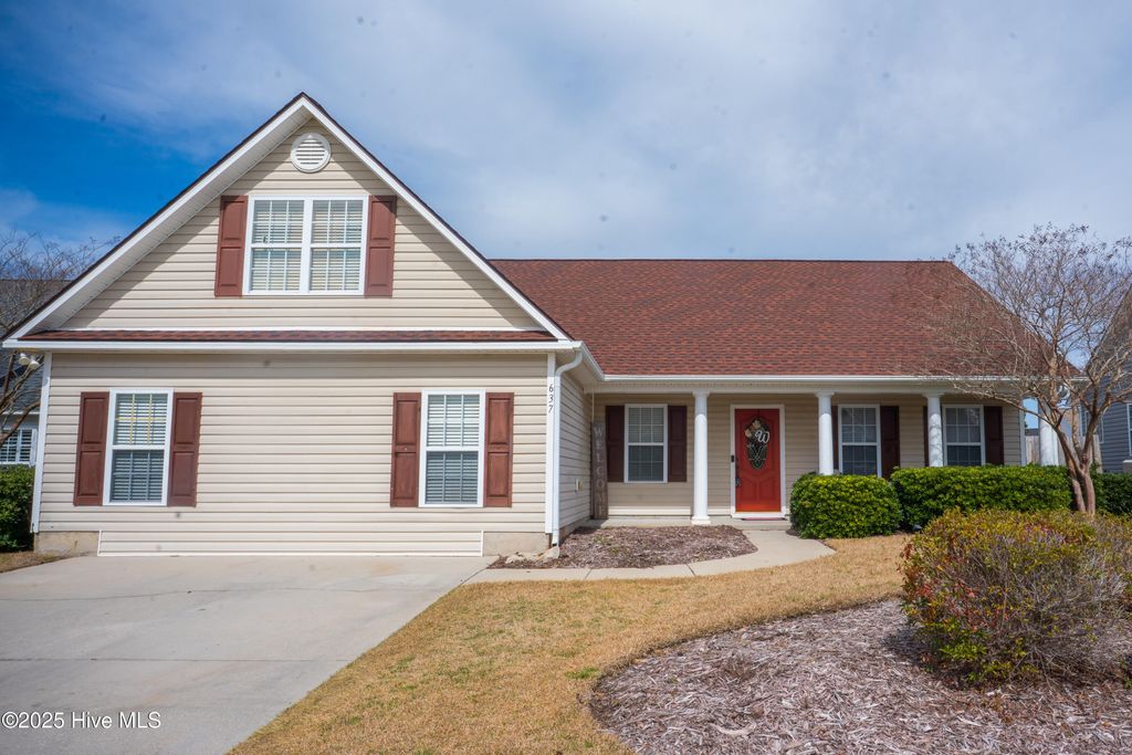 637 Hillside Drive, Wilmington, NC 28412