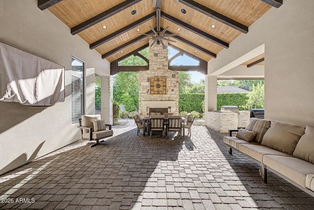 80 N CHURCHILL Court, Gilbert, AZ 85234