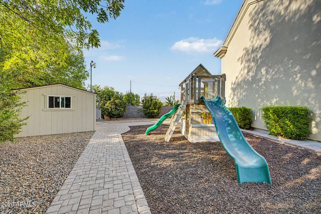 80 N CHURCHILL Court, Gilbert, AZ 85234