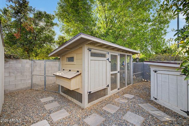 80 N CHURCHILL Court, Gilbert, AZ 85234
