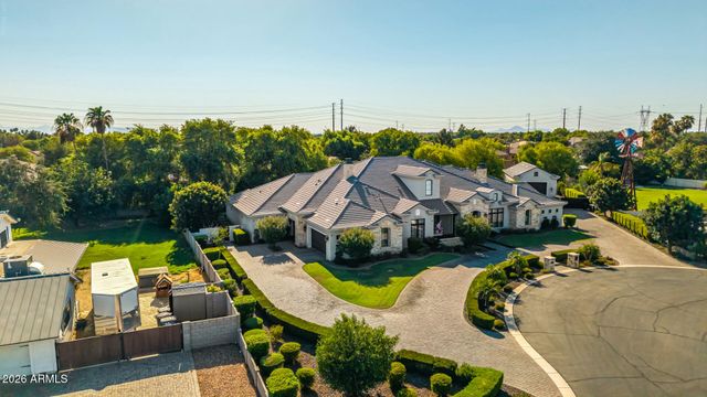 80 N CHURCHILL Court, Gilbert, AZ 85234