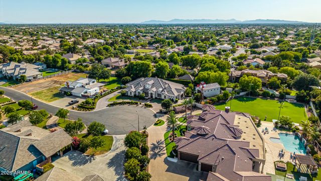 80 N CHURCHILL Court, Gilbert, AZ 85234