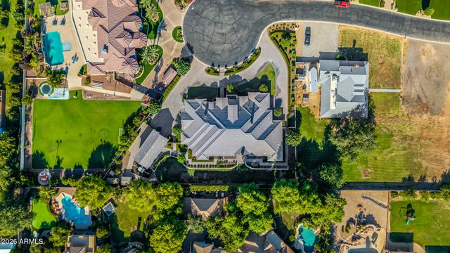 80 N CHURCHILL Court, Gilbert, AZ 85234