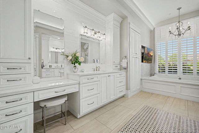80 N CHURCHILL Court, Gilbert, AZ 85234