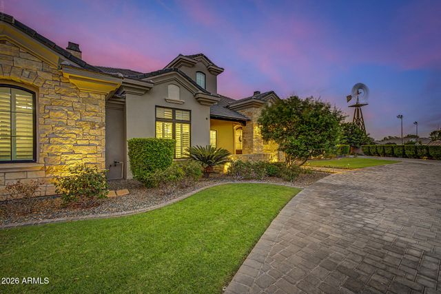 80 N CHURCHILL Court, Gilbert, AZ 85234