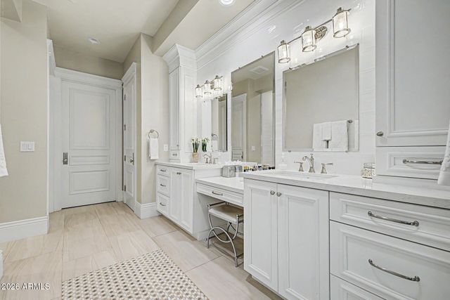 80 N CHURCHILL Court, Gilbert, AZ 85234