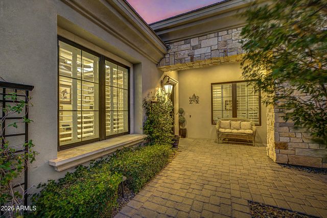 80 N CHURCHILL Court, Gilbert, AZ 85234