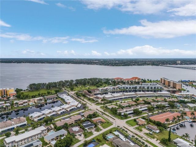 4205 SE 19th AVE # 202, Cape Coral, FL 33904
