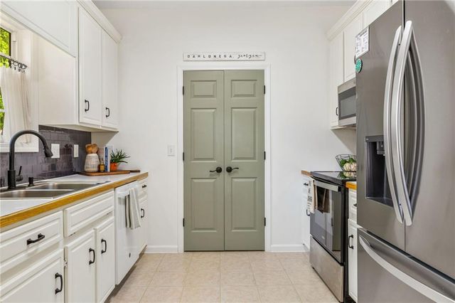 506 Charles Drive, Canton, GA 30115