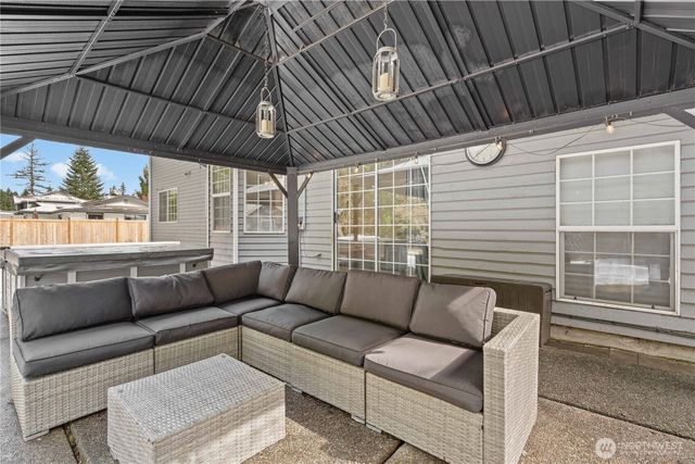 29725 174th Avenue SE, Kent, WA 98042